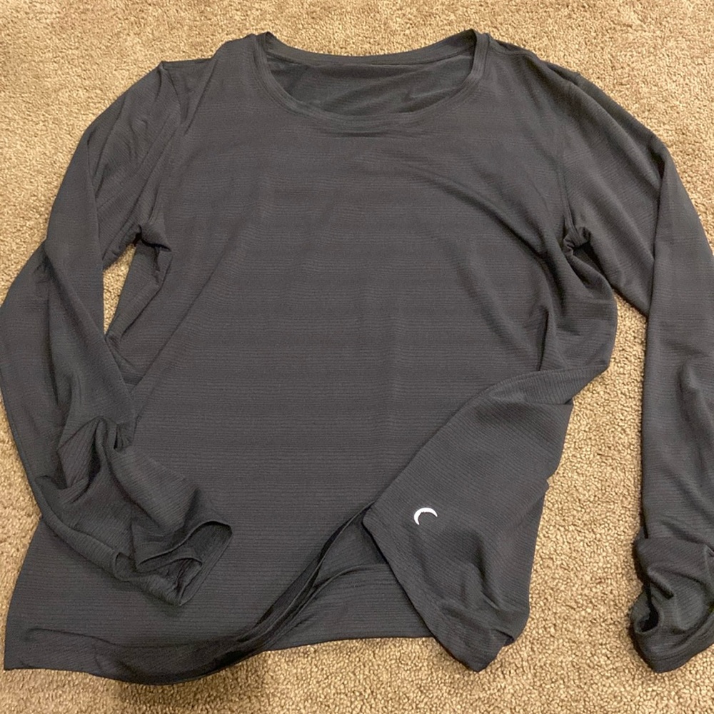 ZYIA women’s black long sleeve